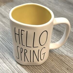 RAE DUNN Artisan HELLO SPRING coffee beverage mug cup drinkware. New condition.